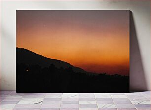 Πίνακας, Serene Sunset Over Hills Γαλήνιο ηλιοβασίλεμα πάνω από τους λόφους