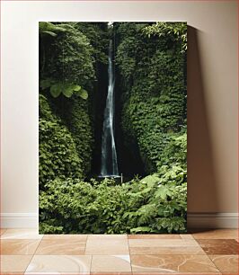 Πίνακας, Serene Waterfall in Lush Jungle Γαλήνιος καταρράκτης στην καταπράσινη ζούγκλα
