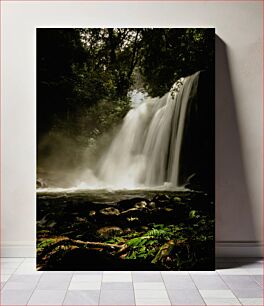 Πίνακας, Serene Waterfall in the Forest Γαλήνιος καταρράκτης στο δάσος