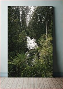 Πίνακας, Serene Waterfall in the Forest Γαλήνιος καταρράκτης στο δάσος