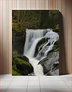 Πίνακας, Serene Waterfall Γαλήνιος καταρράκτης