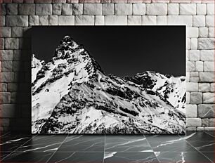 Πίνακας, Snow-Capped Mountain in Black and White Χιονισμένο βουνό σε μαύρο και άσπρο