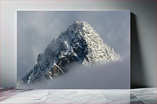 Πίνακας, Snow-Capped Mountain in Mist Χιονισμένο βουνό στην ομίχλη