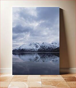 Πίνακας, Snow-covered Mountains and Reflective Lake Χιονισμένα βουνά και ανακλαστική λίμνη