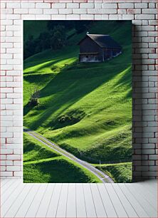 Πίνακας, Solitary Cabin in Lush Green Hills Μοναχική καμπίνα στους καταπράσινους λόφους