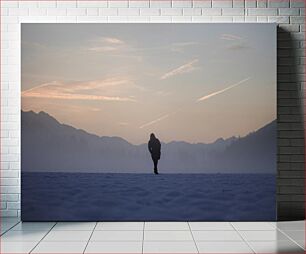 Πίνακας, Solitary Figure at Sunset Μοναχική φιγούρα στο ηλιοβασίλεμα