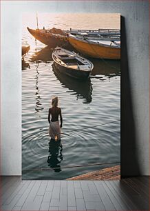 Πίνακας, Solitary Figure with Boats Μοναχική Φιγούρα με Βάρκες