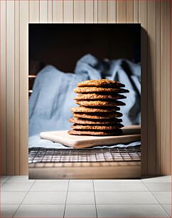 Πίνακας, Stacked Cookies on Cutting Board Στοιβαγμένα μπισκότα σε σανίδα κοπής
