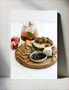 Πίνακας, Summer Snack Board with Refreshing Drink Καλοκαιρινό σνακ με δροσιστικό ποτό