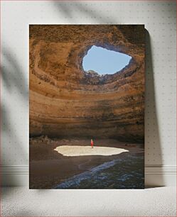 Πίνακας, Sunlit Cave with Beach Ηλιόλουστη σπηλιά με παραλία