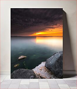 Πίνακας, Sunset Over Calm Waters Ηλιοβασίλεμα πάνω από ήρεμα νερά