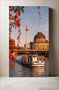 Πίνακας, Tourist Boat on the River with Berlin TV Tower Τουριστικό σκάφος στον ποταμό με τον πύργο τηλεόρασης του Βερολίνου