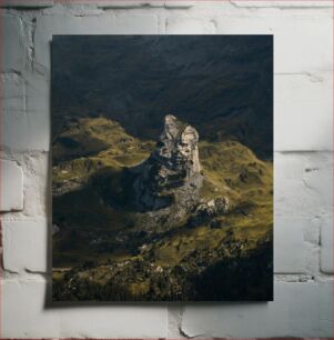 Πίνακας, Towering Rock in a Vast Landscape Πανύψηλος βράχος σε ένα απέραντο τοπίο