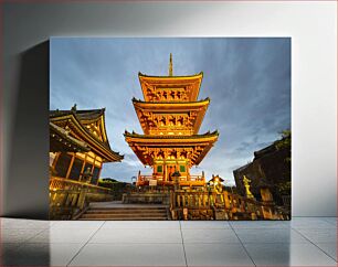 Πίνακας, Traditional Japanese Pagoda at Dusk Παραδοσιακή ιαπωνική παγόδα στο σούρουπο