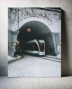Πίνακας, Tram in Winter Tunnel Τραμ στη χειμερινή σήραγγα