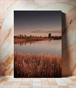 Πίνακας, Tranquil Lakeside at Sunset Ήσυχο δίπλα στη λίμνη στο ηλιοβασίλεμα