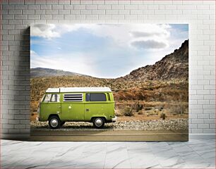 Πίνακας, Vintage Camper Van in Desert Landscape Vintage Camper Van στο έρημο τοπίο