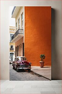 Πίνακας, Vintage Car by Colorful Building Vintage αυτοκίνητο από πολύχρωμο κτίριο