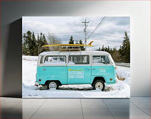 Πίνακας, Vintage Surf Van in Winter Vintage Surf Van τον Χειμώνα