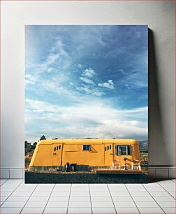 Πίνακας, Vintage Yellow Trailer Under Blue Sky Vintage Yellow Trailer Under Blue Sky