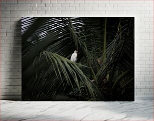 Πίνακας, White Bird Among Palm Leaves Λευκό πουλί ανάμεσα σε φύλλα φοίνικα
