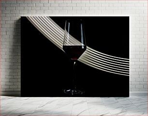Πίνακας, Wine Glass with Light Streaks Ποτήρι κρασιού με ελαφριές ραβδώσεις