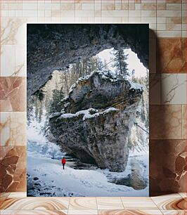 Πίνακας, Winter Hike Through Rock Formations Χειμερινή πεζοπορία στους βράχους