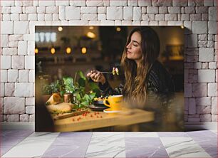 Πίνακας, Woman Enjoying a Meal in Cozy Cafe Γυναίκα που απολαμβάνει ένα γεύμα στο Cozy Cafe