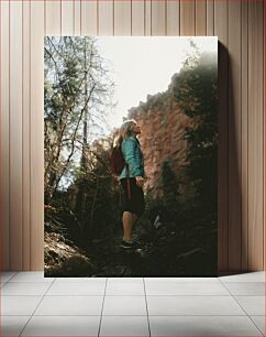 Πίνακας, Woman Hiking in Nature Γυναίκα Πεζοπορία στη Φύση