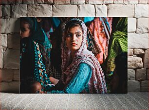 Πίνακας, Woman in Traditional Wear Γυναίκα με παραδοσιακά ρούχα