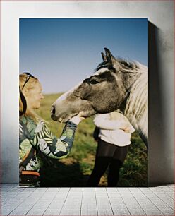 Πίνακας, Woman Interacting with a Horse Γυναίκα που αλληλεπιδρά με ένα άλογο
