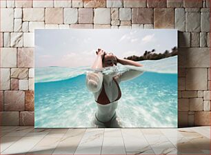 Πίνακας, Woman Submerged in Clear Sea Water Γυναίκα βυθισμένη στο καθαρό νερό της θάλασσας