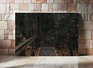 Πίνακας, Wooden Pathway in Autumn Forest Ξύλινο μονοπάτι στο φθινοπωρινό δάσος