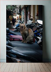 Πίνακας, Yawning Cat on Motorbikes Χασμουρητό Γάτα στα μηχανάκια