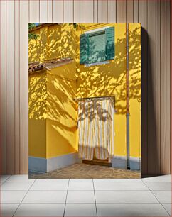 Πίνακας, Yellow Facade with Green Shutter and Curtains Κίτρινη πρόσοψη με πράσινο παραθυρόφυλλο και κουρτίνες