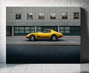 Πίνακας, Yellow Vintage Car in Urban Setting Κίτρινο vintage αυτοκίνητο σε αστικό περιβάλλον