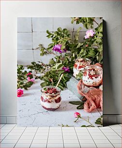 Πίνακας, Yogurt Parfait with Fresh Flowers Παρφέ γιαουρτιού με φρέσκα λουλούδια